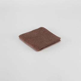 25/45.hét - Szülinapi hetek II - Kozmetikai kendő (25*25) SÖTÉTBARNA